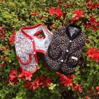 그루밍독 반려동물 할매꽃동산 조끼 촌캉스룩 S-2XL, 2 colors