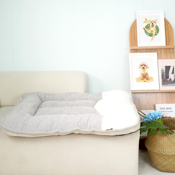 페오펫몰,개과천선 울 메쉬 강아지 사각 방석